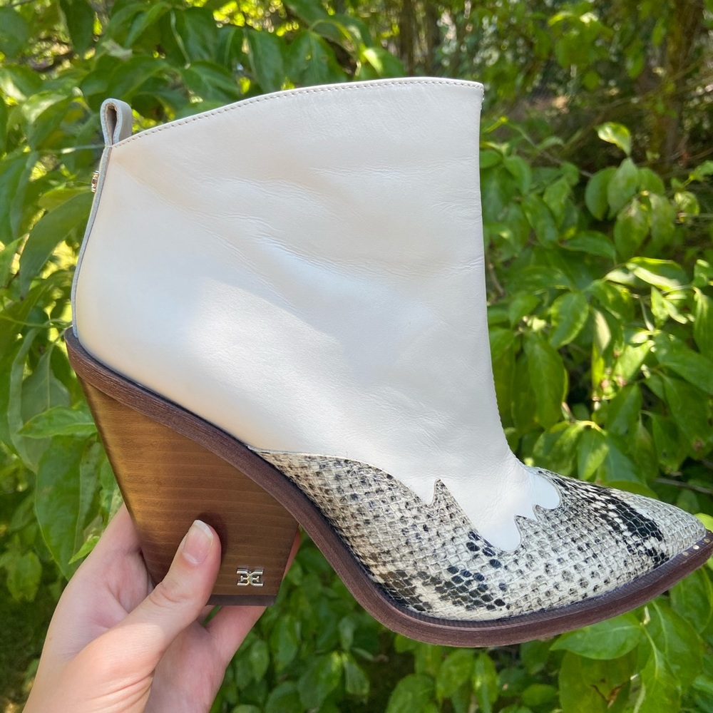 Sam Edelman llah Pointy Toe Bootie